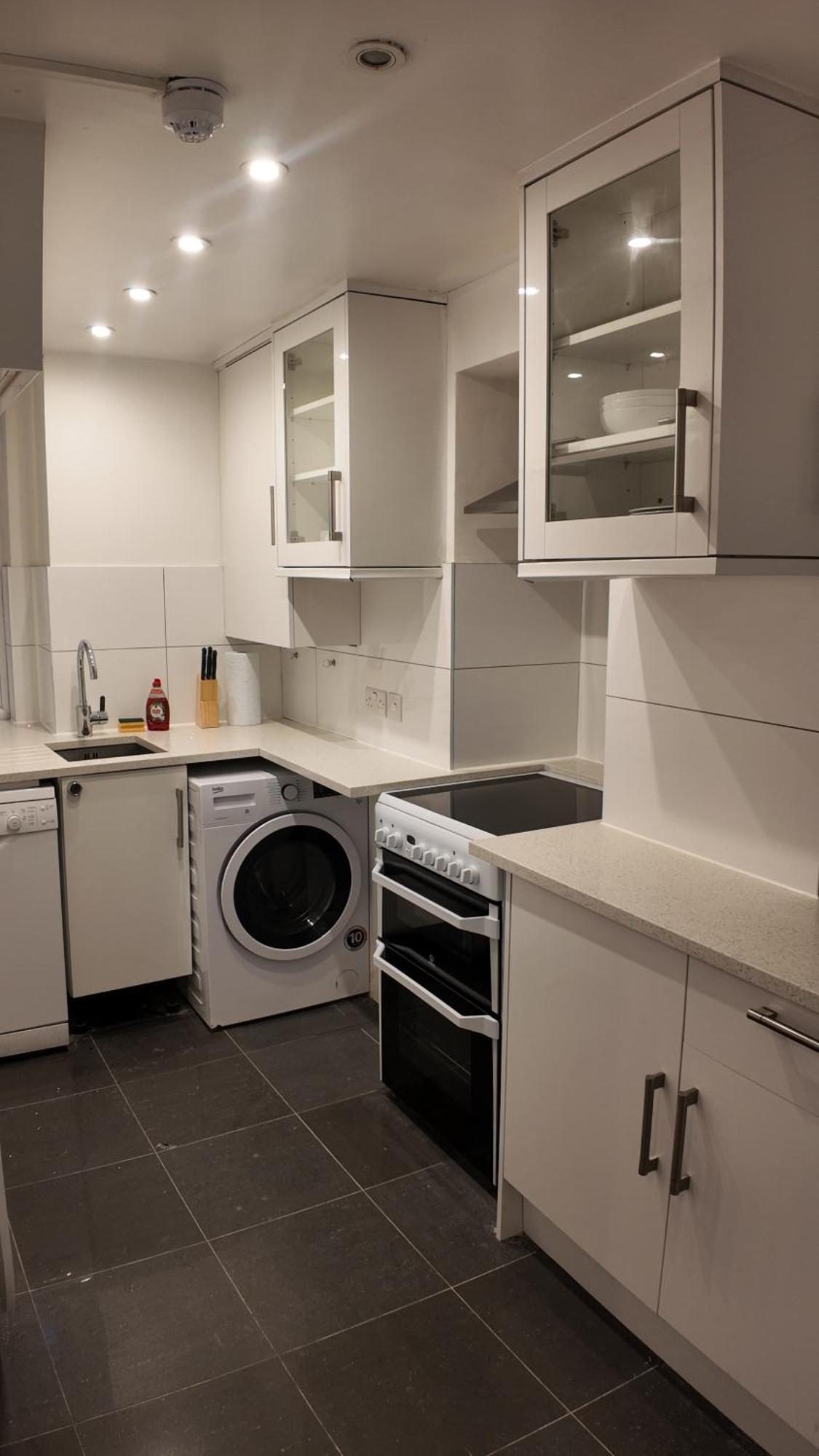 Ideal 2bhk In Upper Berkeley Bk1 Лондон